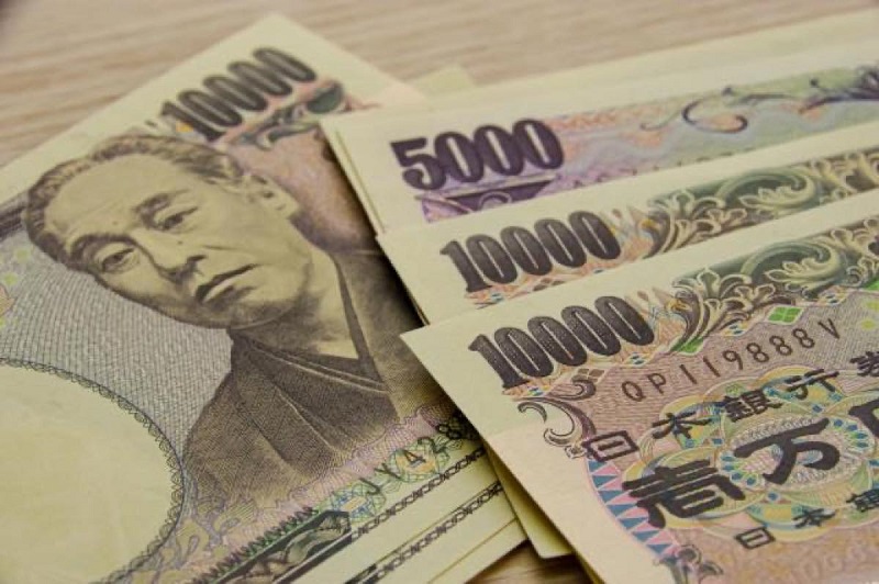 5千円札と1万円札